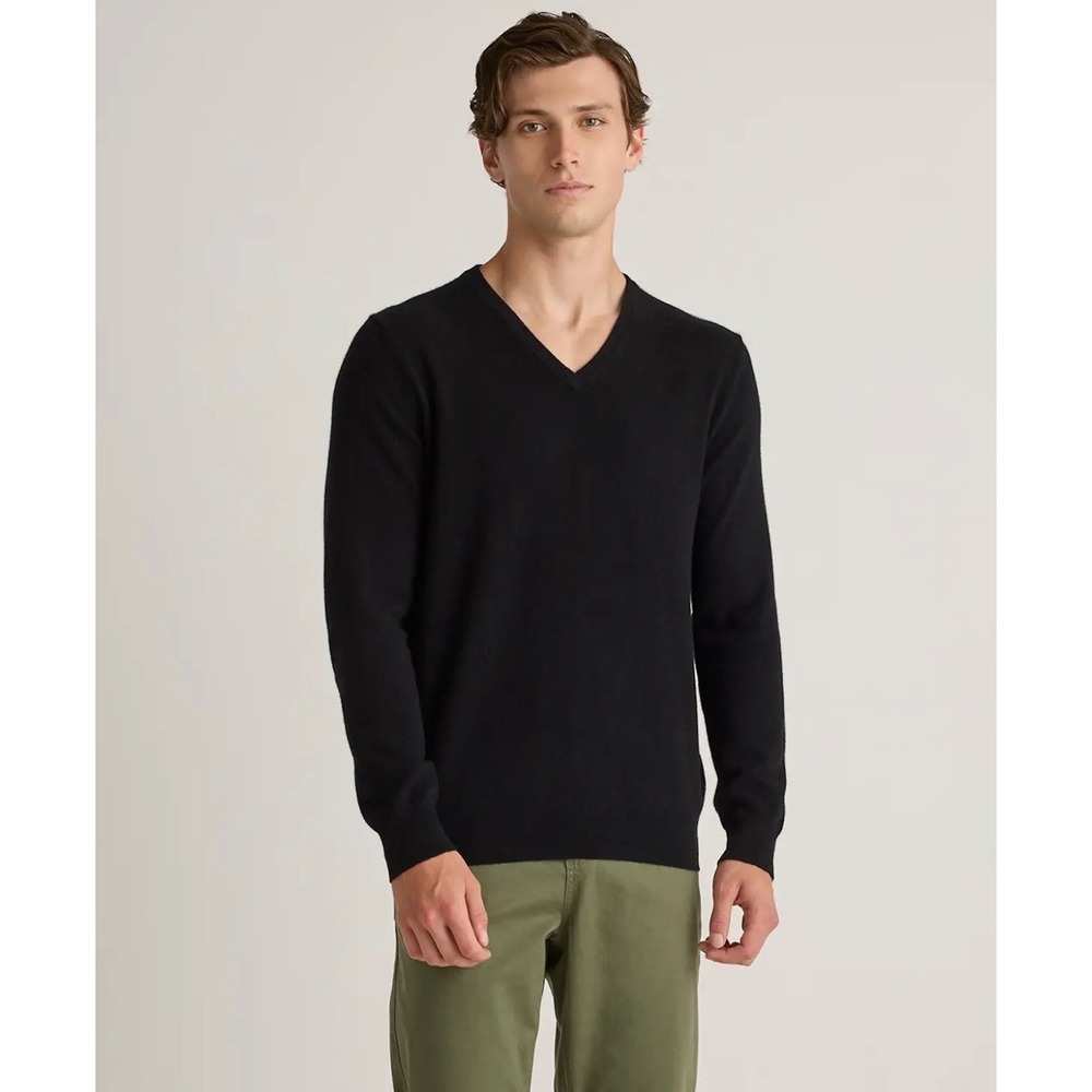 Quince Mongolian Cashmere V-Neck Sweater Black Men's Large NEW Minimalist Luxe